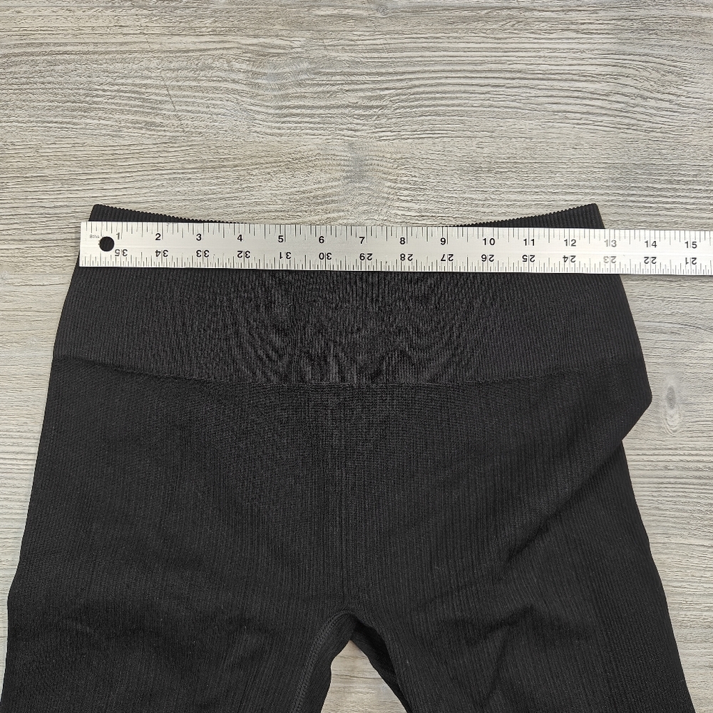 Fabletics Black Seamless Rib High-Waisted Leggings Size Large - Picture 8 of 11